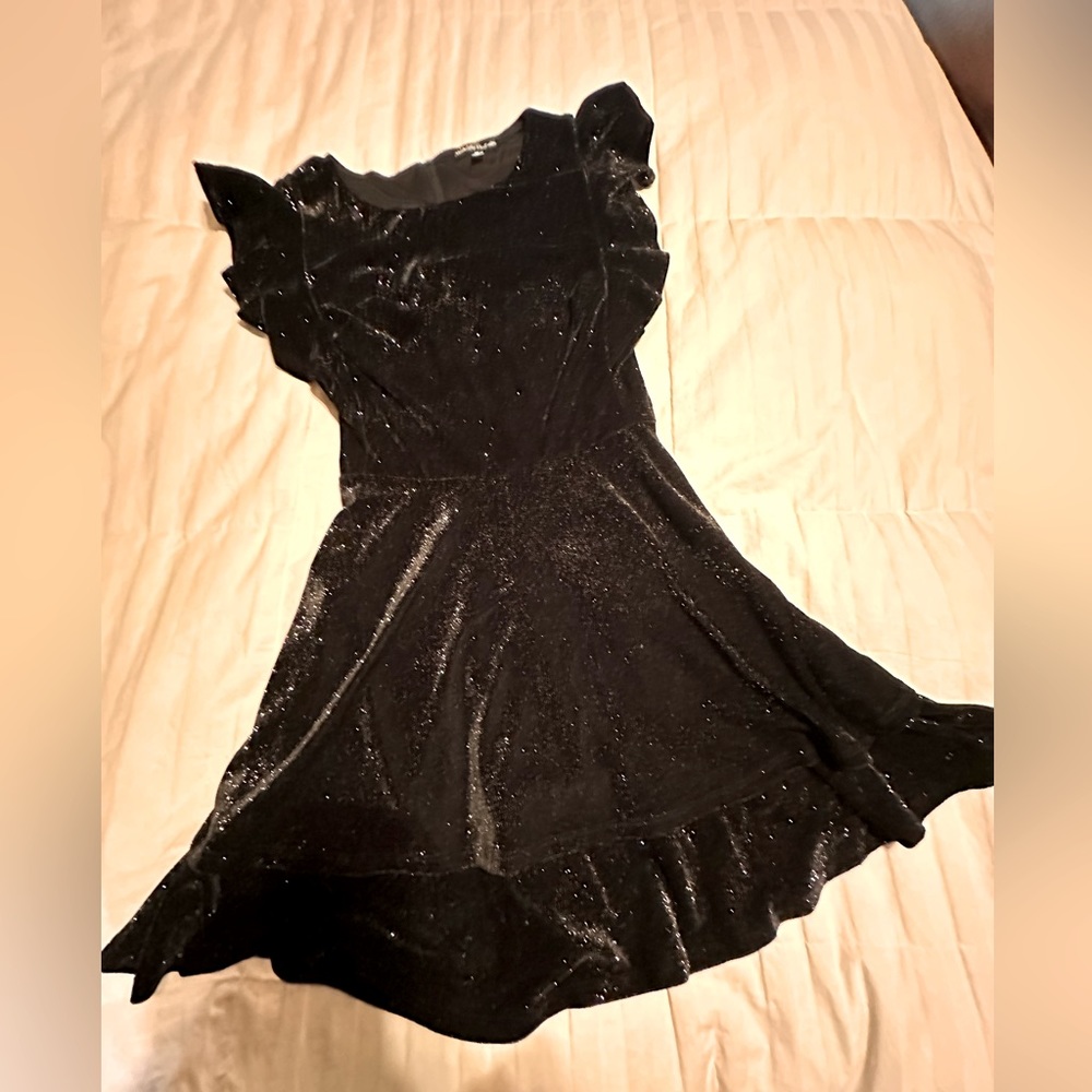 Midnight doll fluttersleeve dress from Dillards. Black glitter, size Medium